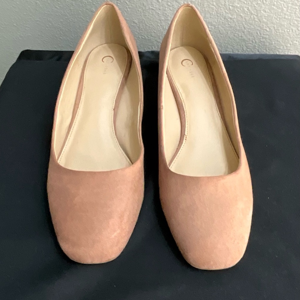 Elegant Tan Women's Loafers